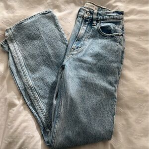 Abercrombie 90s Relaxed Jean